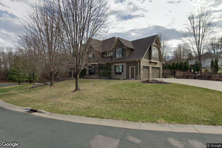 1795 Lucy Ridge Court, Chanhassen, MN 55317